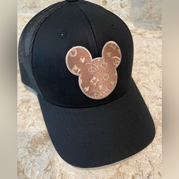 Trucker Hat Custom Designed Mickey patch - Picture 2 of 3